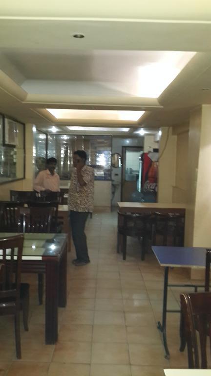 Hôtel Rupasi Bangla à Calcutta Extérieur photo